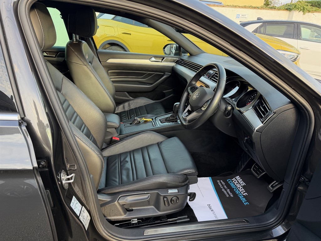 Used Volkswagen Passat 2023 for sale - 77492933: Photo 4