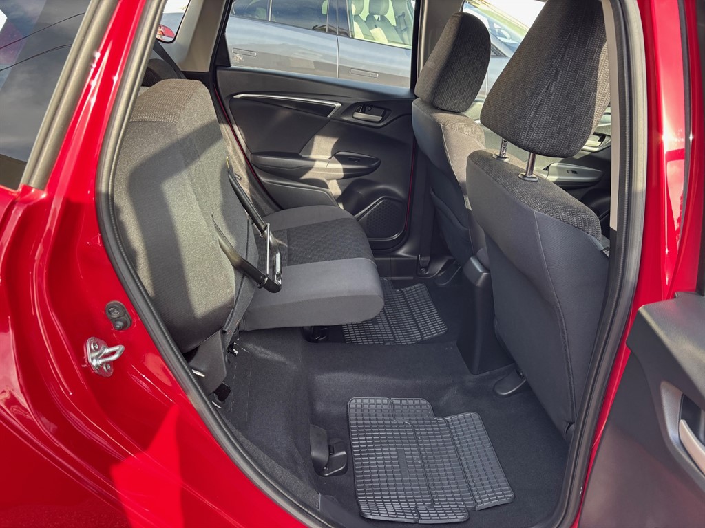 Used Honda Jazz 2016 for sale - 76840318: Photo 11