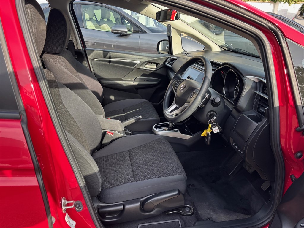 Used Honda Jazz 2016 for sale - 76840318: Photo 4