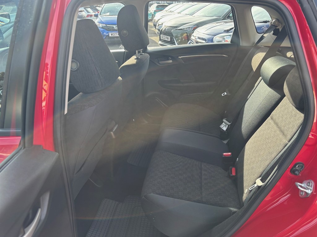 Used Honda Jazz 2016 for sale - 76840318: Photo 9