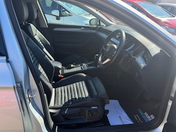 Used Volkswagen Passat 2021 for sale - 79393823: Photo