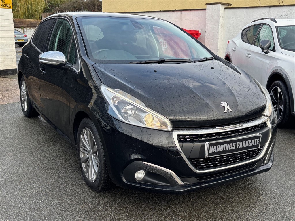 Used Peugeot 208 2017 for sale - 76840307: Photo 1
