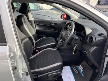Used Hyundai i10 2022 for sale - 78493108: Photo