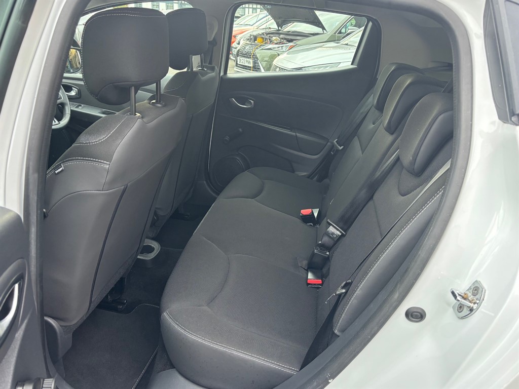 Used Renault Clio 2018 for sale - 76835111: Photo 7