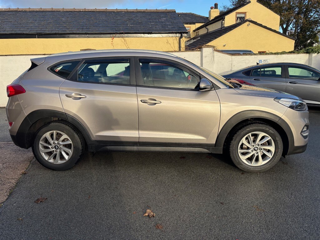 Used Hyundai TUCSON 2017 for sale - 76840309: Photo 3