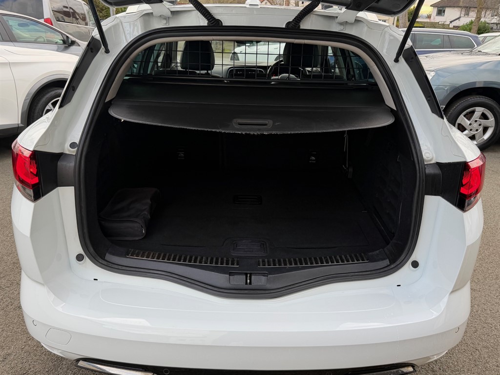 Used Renault Megane 2022 for sale - 76840305: Photo 13