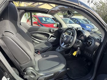Used smart fortwo 2018 for sale - 79855506: Photo