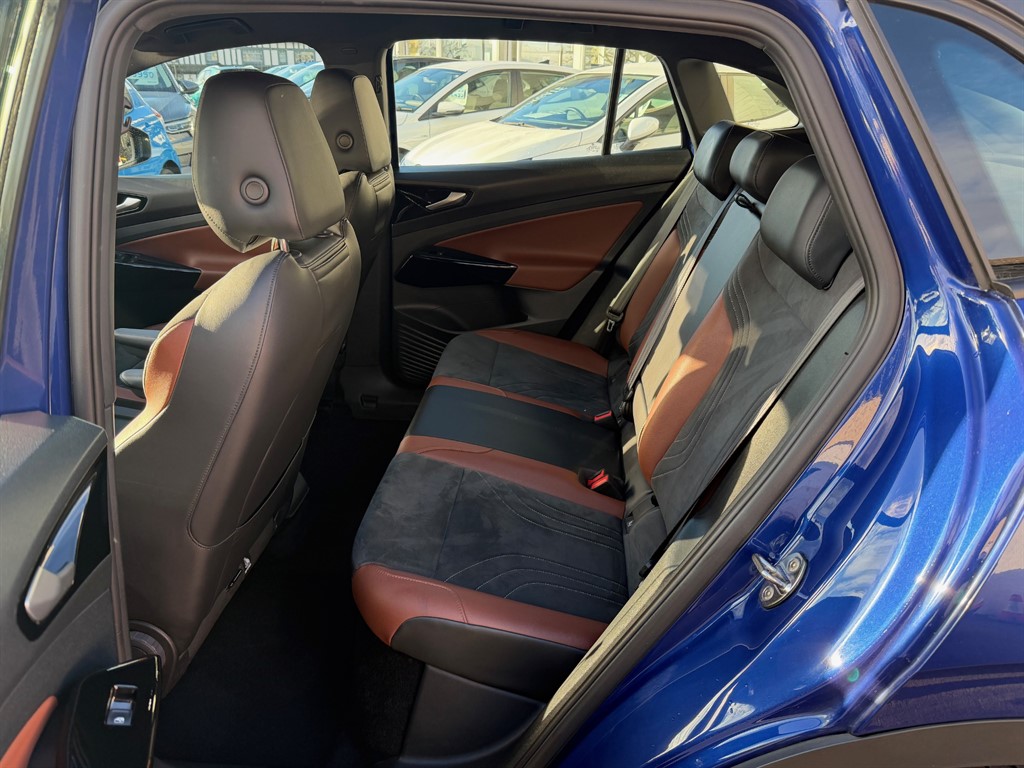 Used Volkswagen ID.4 2021 for sale - 76835114: Photo 11