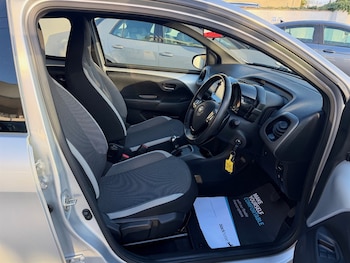 Used Toyota AYGO 2022 for sale - 77151743: Photo