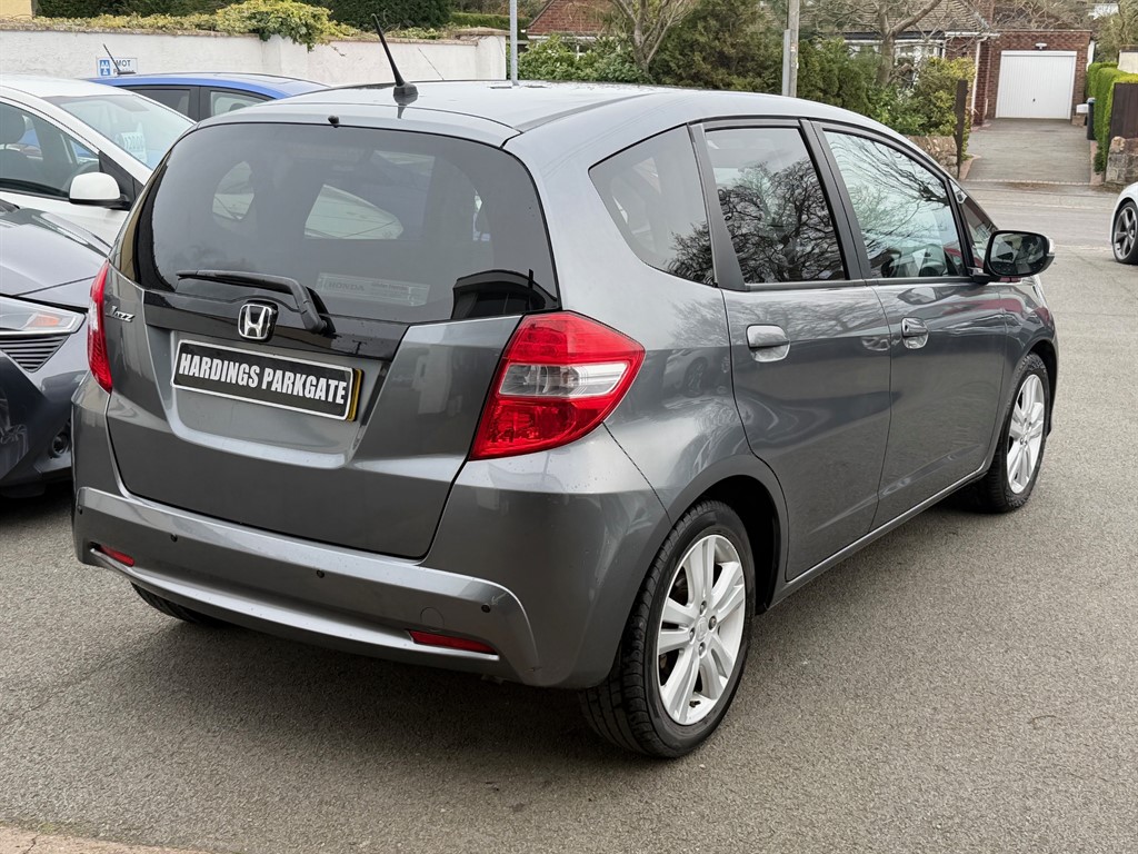 Used Honda Jazz 2015 for sale - 78118103: Photo 5