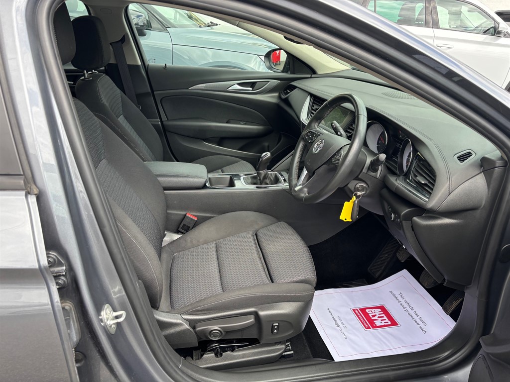 Used Vauxhall Insignia 2021 for sale - 76835084: Photo 4