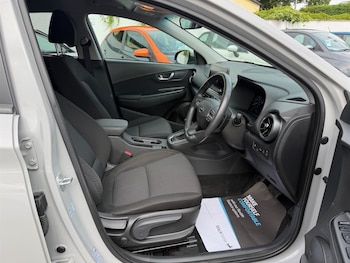 Used Hyundai KONA 2023 for sale - 79077933: Photo