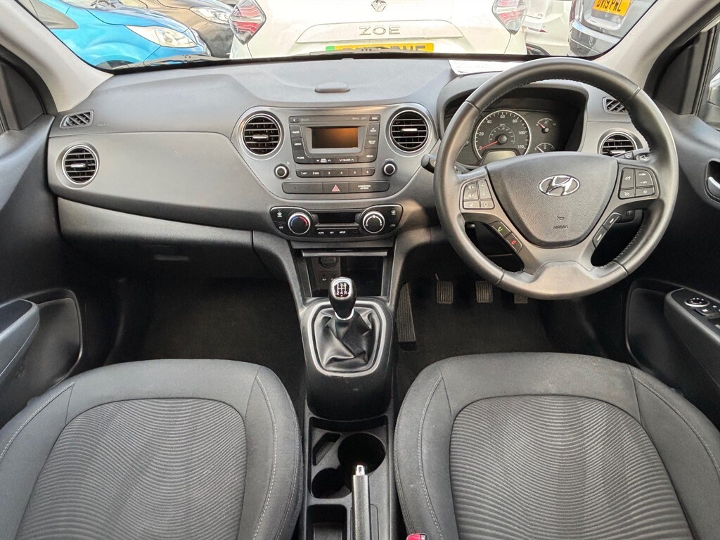 Used Hyundai i10 2017 for sale - 76840314: Photo 5