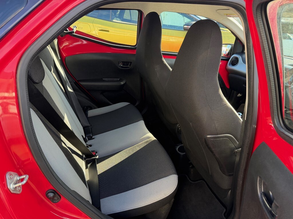 Used Toyota AYGO 2016 for sale - 77556990: Photo 11