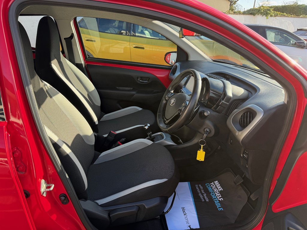 Used Toyota AYGO 2016 for sale - 77556990: Photo 4