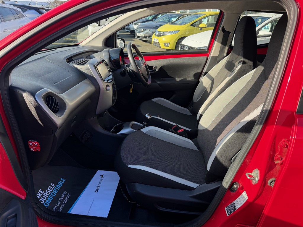 Used Toyota AYGO 2016 for sale - 77556990: Photo 9