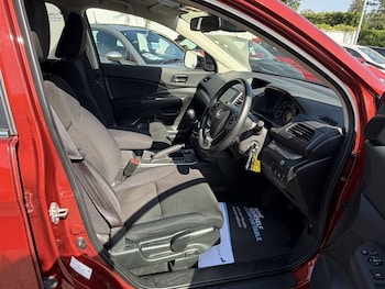 Used Honda CR-V 2017 for sale - 78678190: Photo