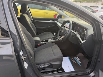 Used Volkswagen Golf 2023 for sale - 77414205: Photo