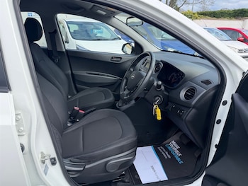 Used Hyundai i10 2019 for sale - 78089091: Photo