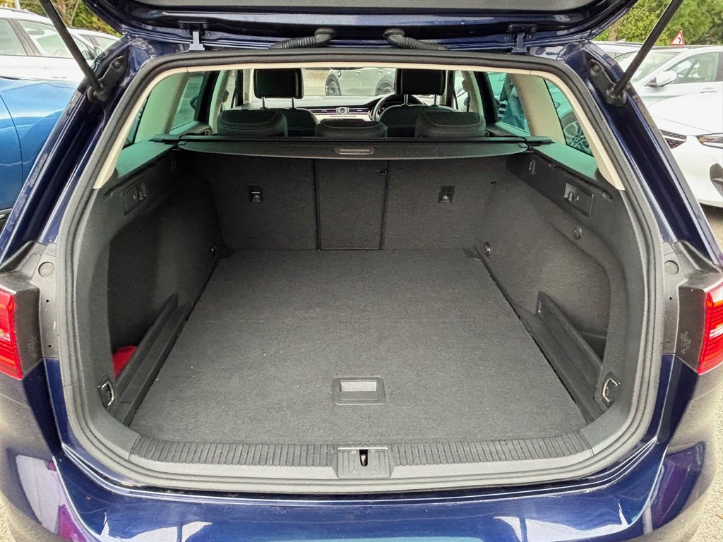 Used Volkswagen Passat 2019 for sale - 76840310: Photo 11