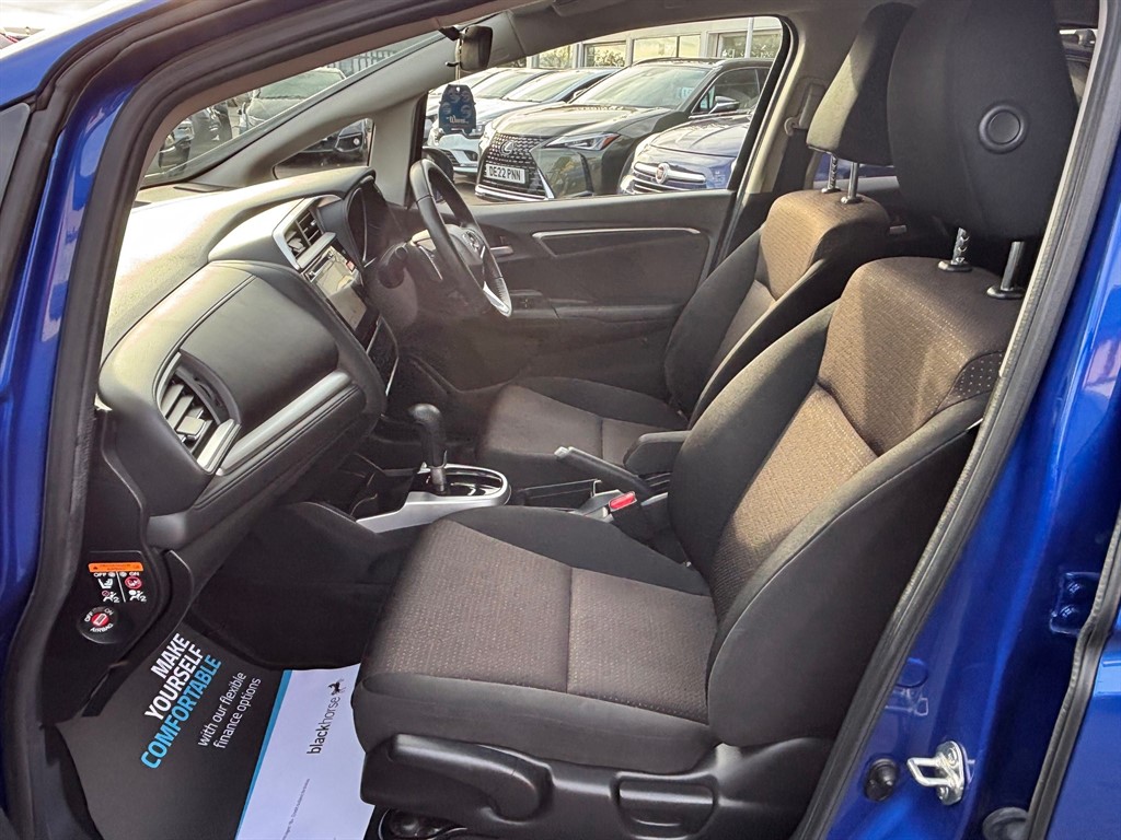 Used Honda Jazz 2017 for sale - 76840302: Photo 14