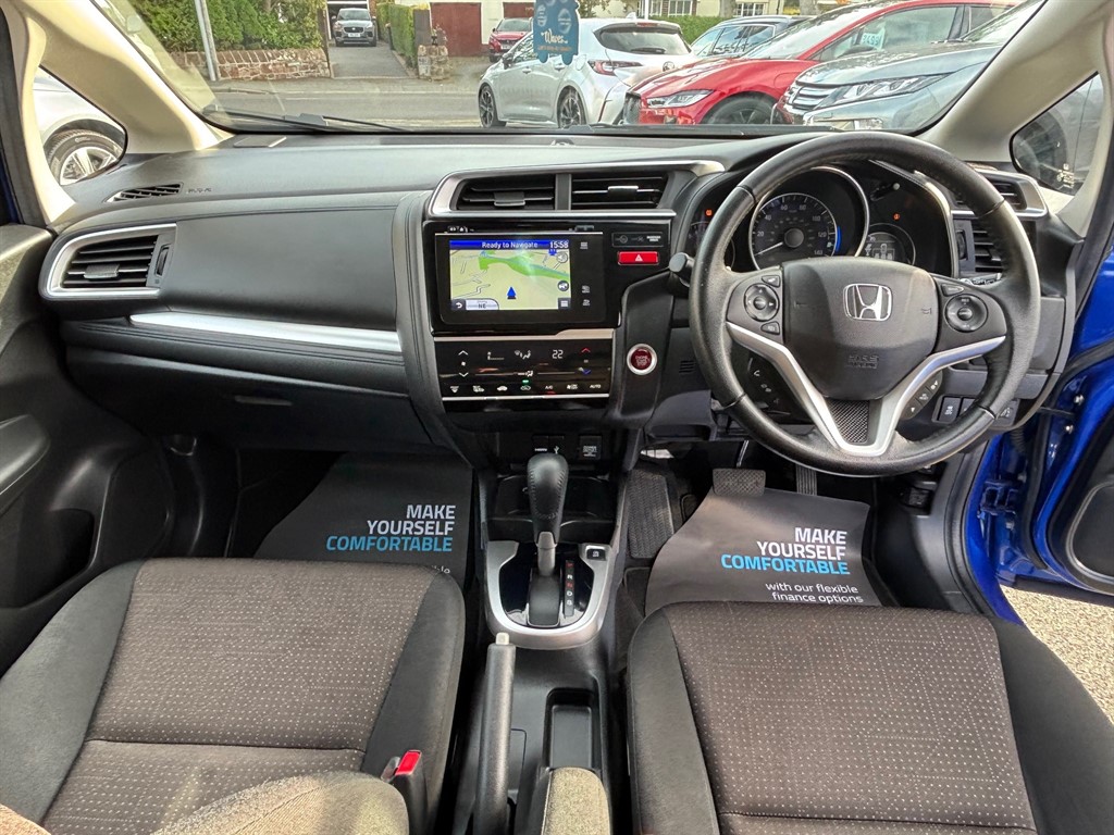 Used Honda Jazz 2017 for sale - 76840302: Photo 4