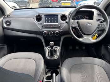 Used Hyundai i10 2019 for sale - 74996444: Photo