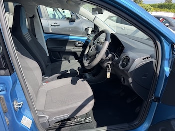 Used Volkswagen up! 2017 for sale - 79147308: Photo