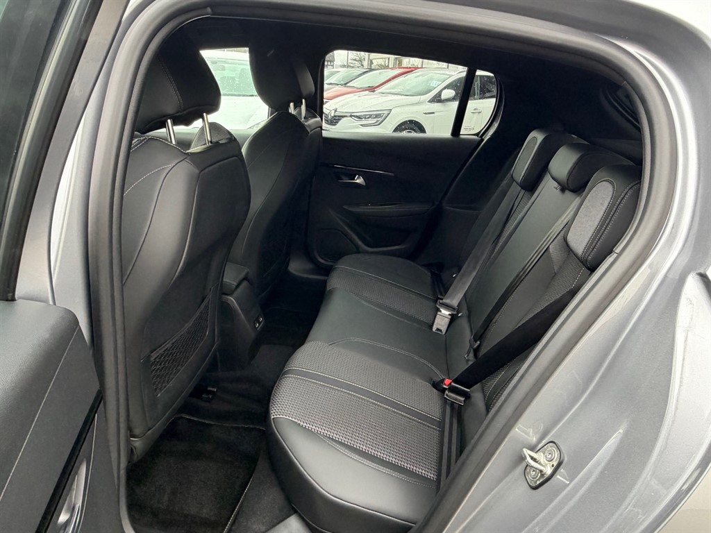 Used Peugeot E-208 2022 for sale - 77492974: Photo 11