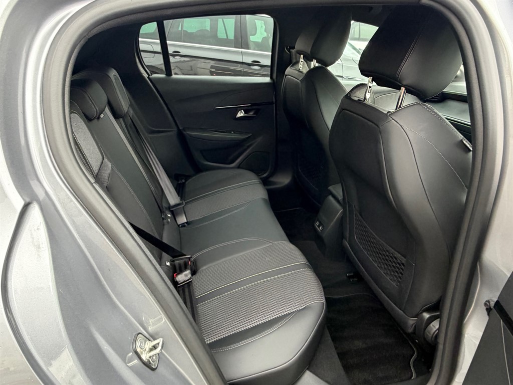 Used Peugeot E-208 2022 for sale - 77492974: Photo 12