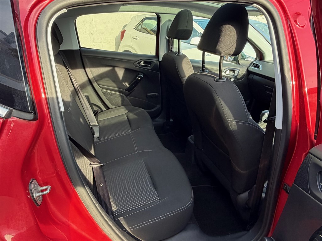 Used Peugeot 208 2016 for sale - 78180100: Photo 11