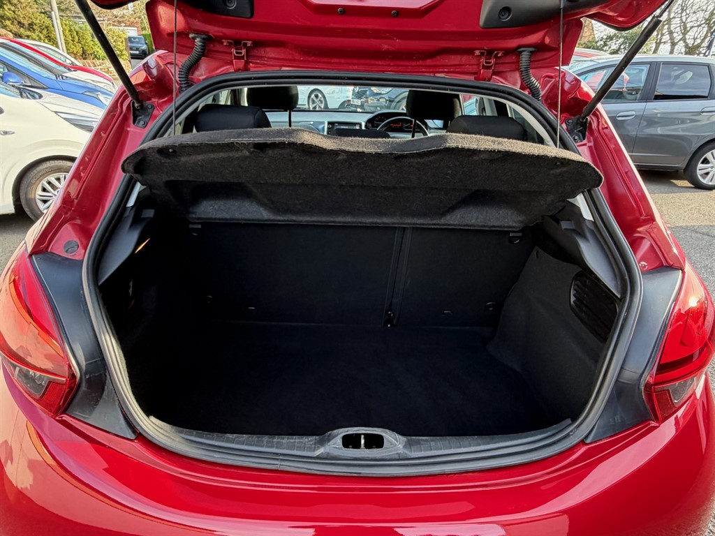 Used Peugeot 208 2016 for sale - 78180100: Photo 12