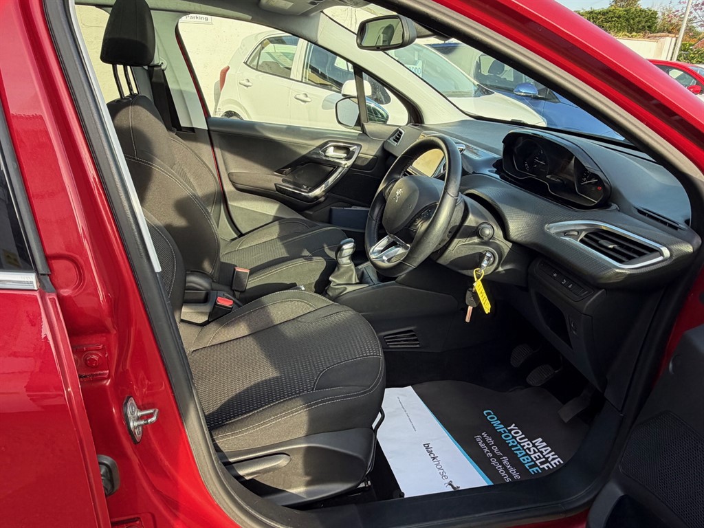 Used Peugeot 208 2016 for sale - 78180100: Photo 4