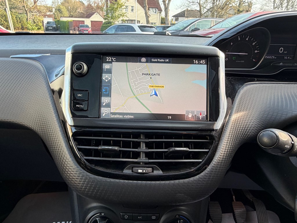 Used Peugeot 208 2016 for sale - 78180100: Photo 5