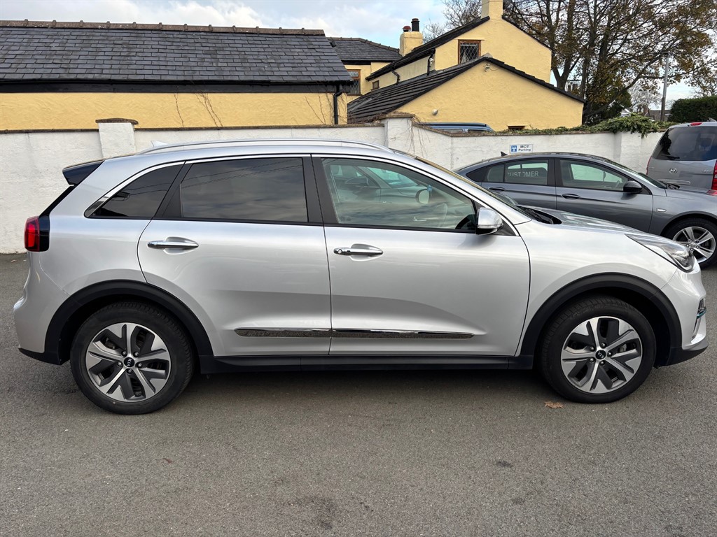Used Kia Niro 2020 for sale - 76840323: Photo 3