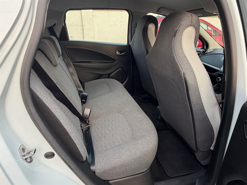Used Renault Zoe 2021 for sale - 77942472: Photo 13