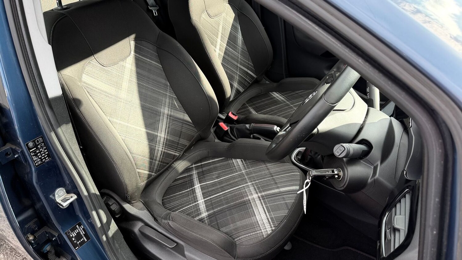 Used Vauxhall Corsa 2015 for sale - 77971938: Photo 17