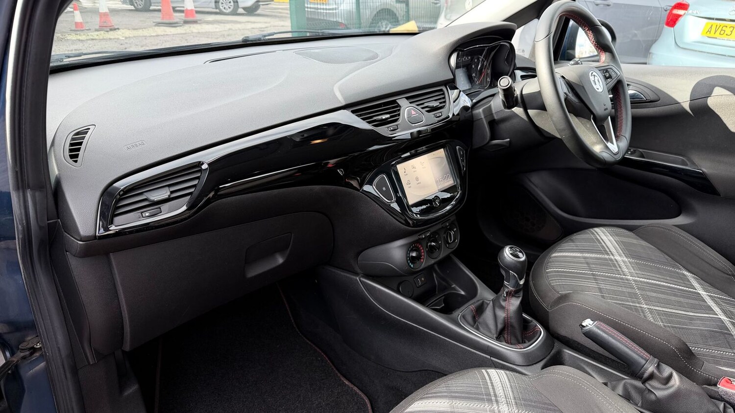 Used Vauxhall Corsa 2015 for sale - 77971938: Photo 18