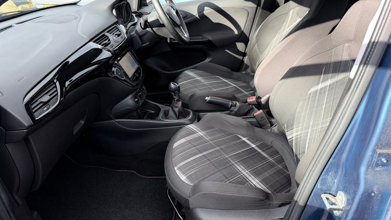 Used Vauxhall Corsa 2015 for sale - 77971938: Photo 19