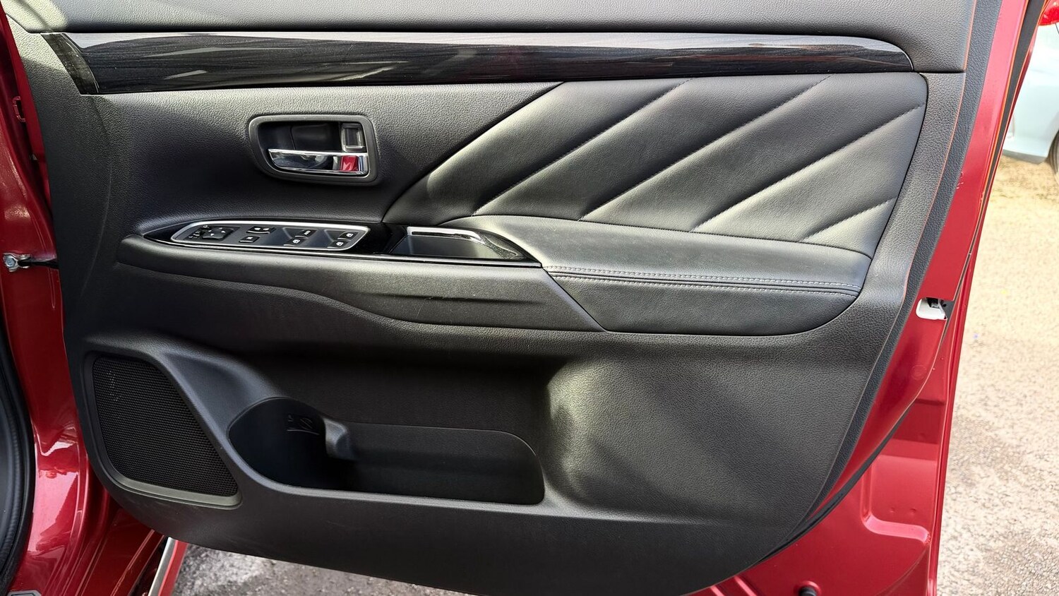 Used Mitsubishi Outlander 2016 for sale - 77588656: Photo 30