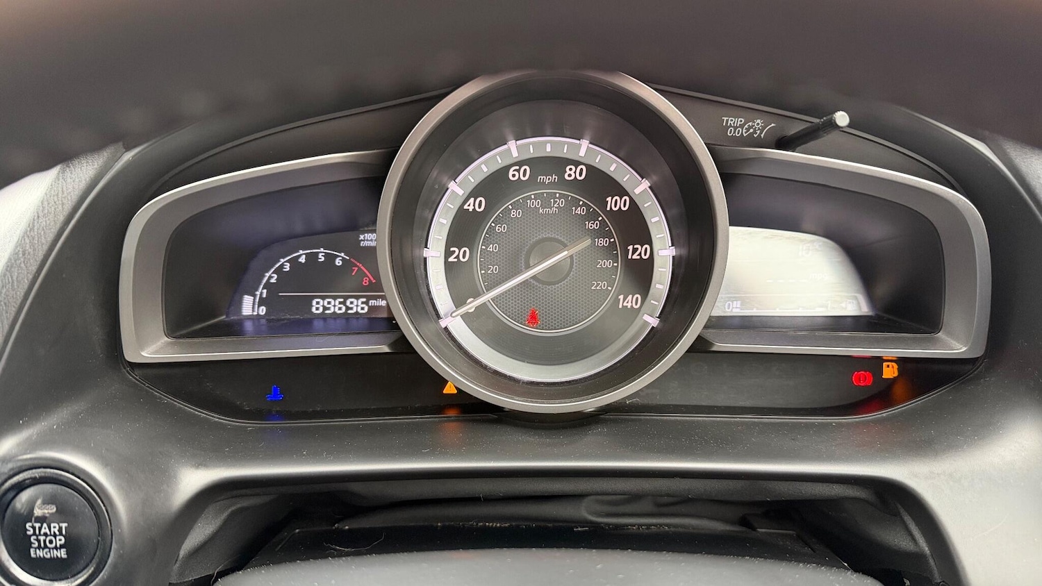 Used Mazda Mazda2 2015 for sale - 76552190: Photo 11