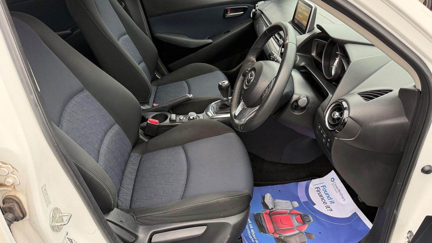 Used Mazda Mazda2 2015 for sale - 76552190: Photo 13