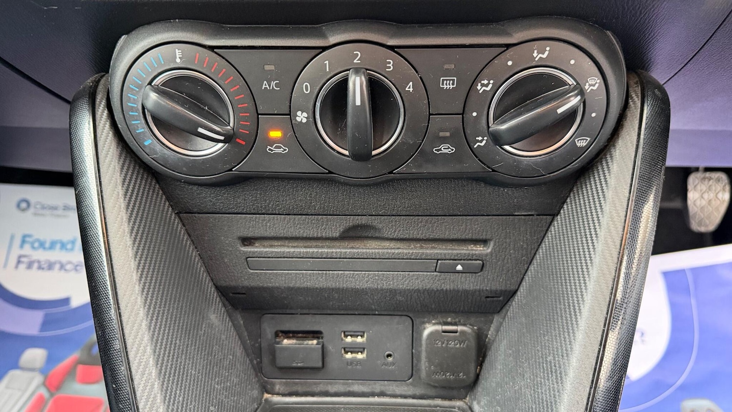 Used Mazda Mazda2 2015 for sale - 76552190: Photo 21