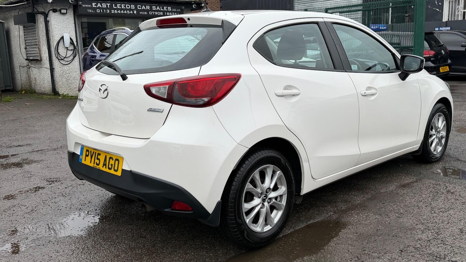 Used Mazda Mazda2 2015 for sale - 76552190: Photo 3