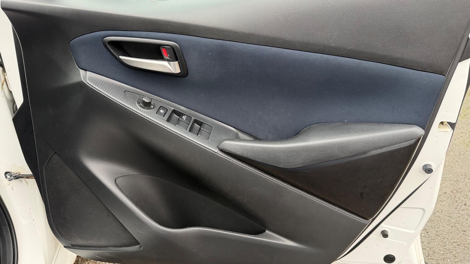 Used Mazda Mazda2 2015 for sale - 76552190: Photo 30