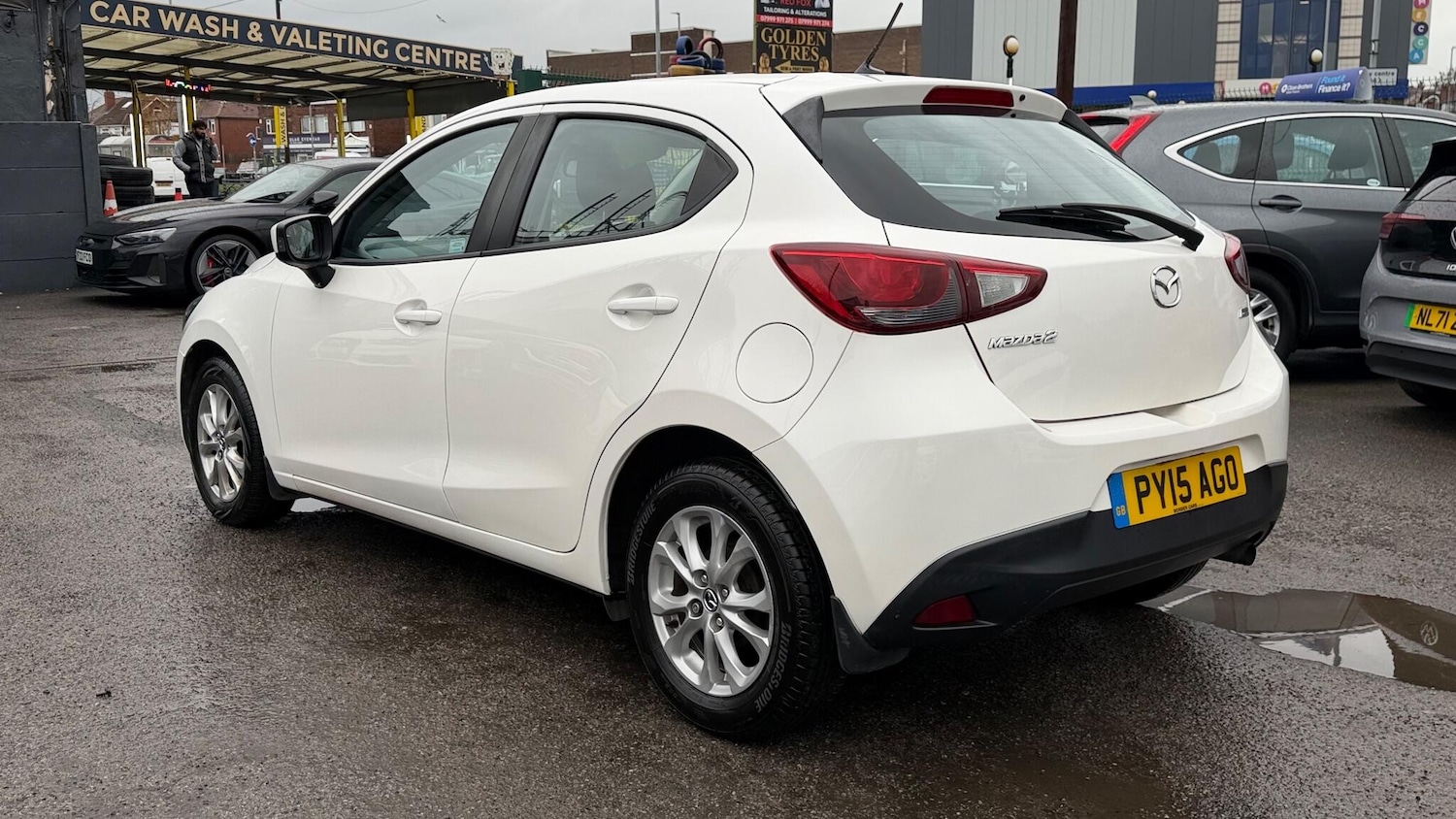 Used Mazda Mazda2 2015 for sale - 76552190: Photo 5
