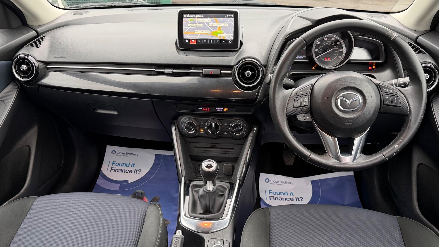 Used Mazda Mazda2 2015 for sale - 76552190: Photo 9