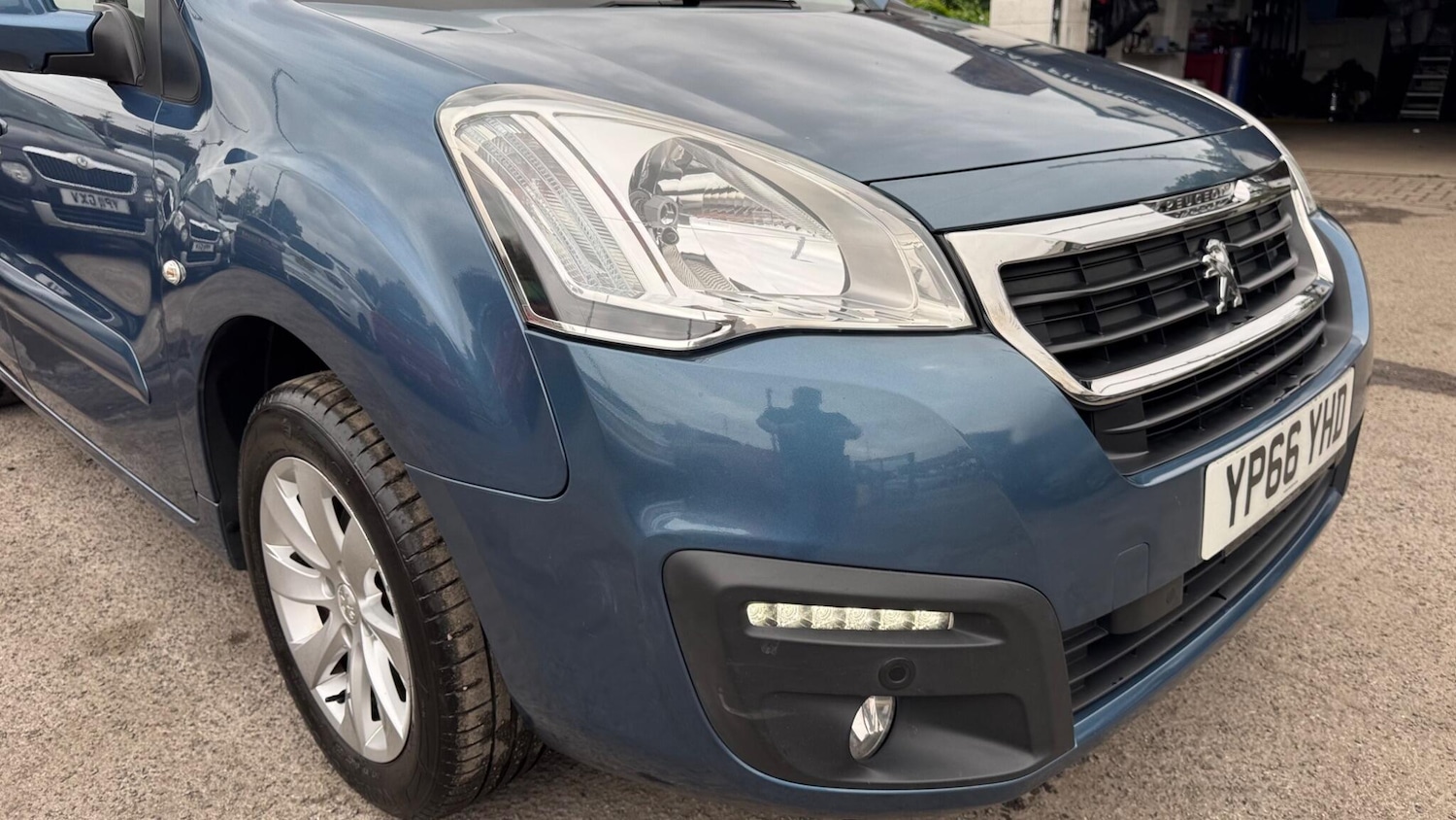 Vehicle 35