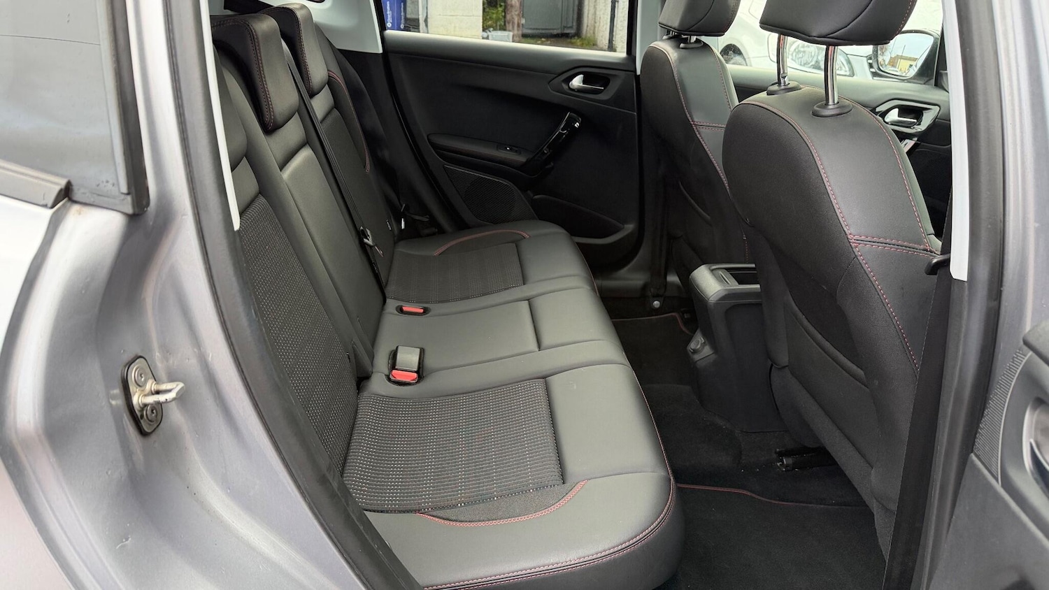 Used Peugeot 2008 2017 for sale - 76474779: Photo 21