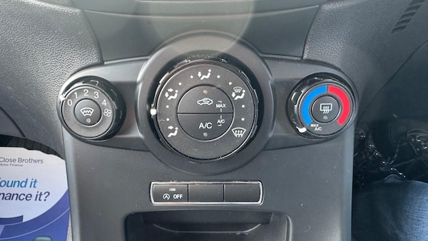 Used Ford Fiesta 2016 for sale - 75522307: Photo 24